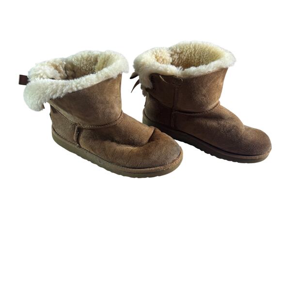 Ugg Australia sz 5 Mini Bailey Bow Boots Tan Sheepskin Satin Bow - Picture 2 of 10